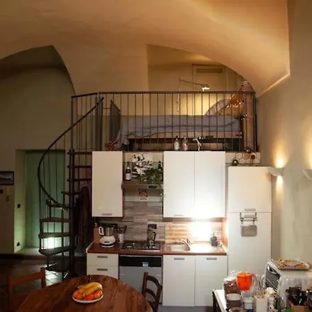 Elegante Loft In Centro Storico Con Free Wifi Carmagnola